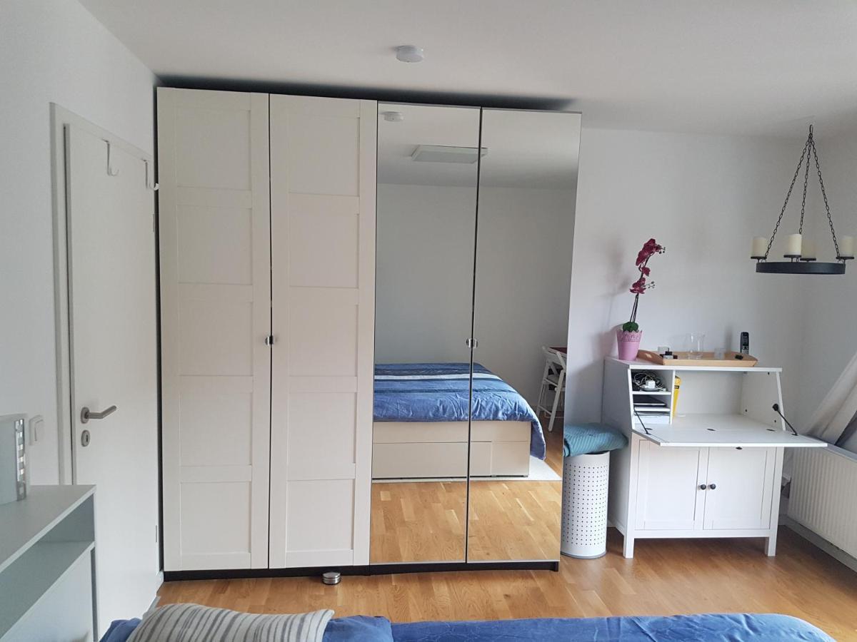 Zimmer Mit Eigenem Bad In Maerchenstadt! Heidelberg Exterior photo